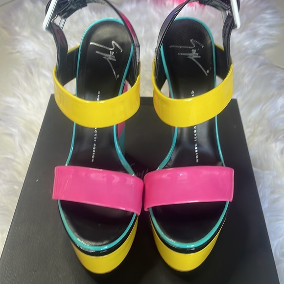 Giuseppe Zanotti Patent Leather Wedges - Picture 4 of 13